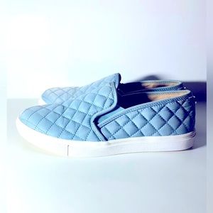 Steve Madden Casual Slip-on